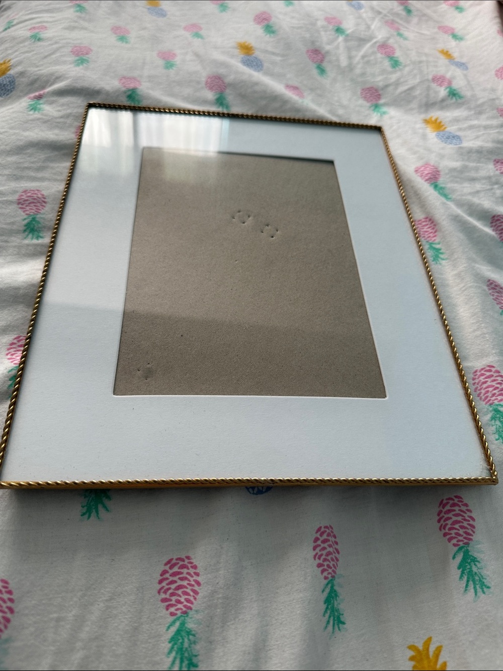 Gold Rope-Edge Photo Frame - Picture 3 of 3